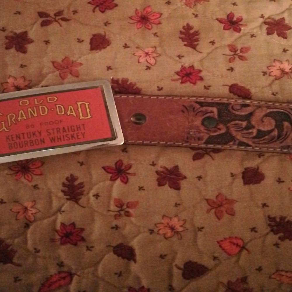 Genuine leather belt w/ buckle vintage